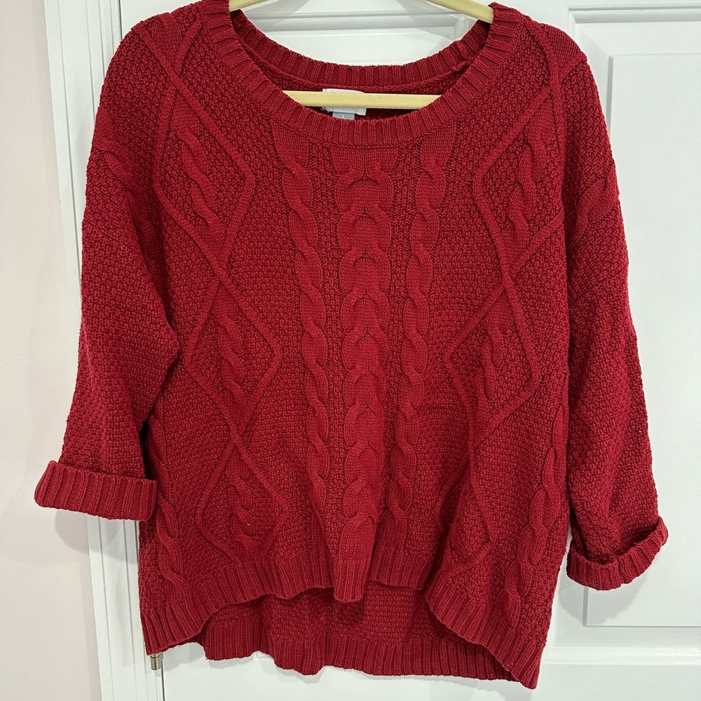 Red knit sweater with 3/4 sleeves